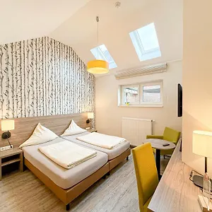 Hotell Up De Birke ***