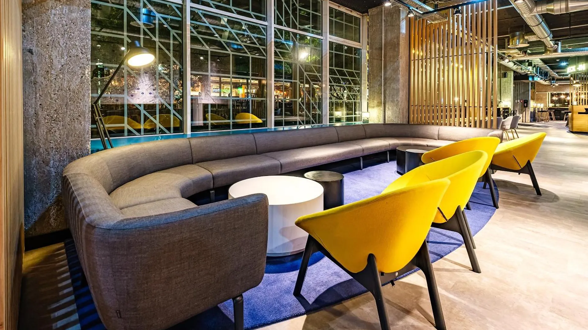 Holiday Inn Express Dresden Zentrum By Ihg ホテル