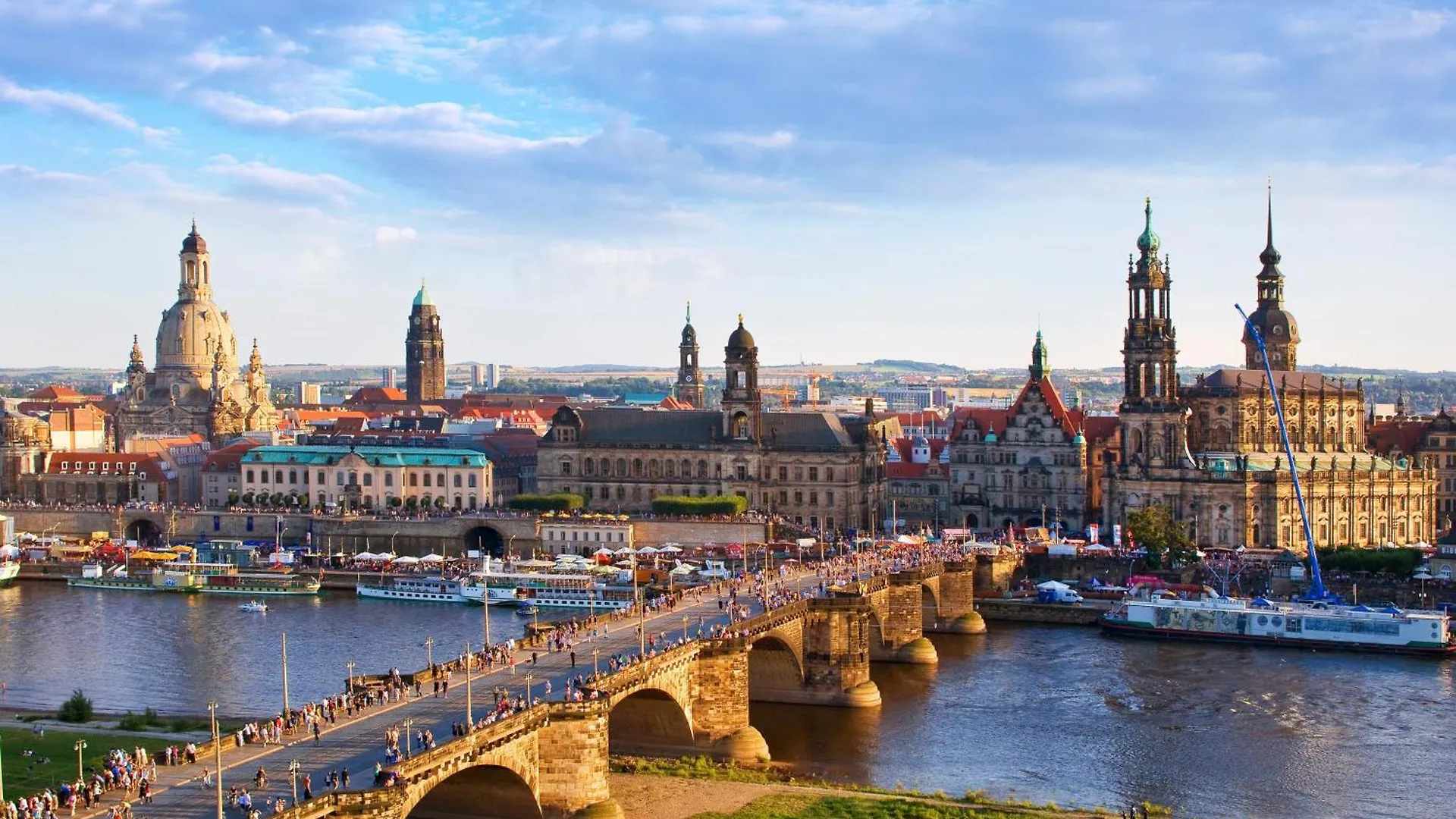 ホテル Holiday Inn Express Dresden Zentrum By Ihg