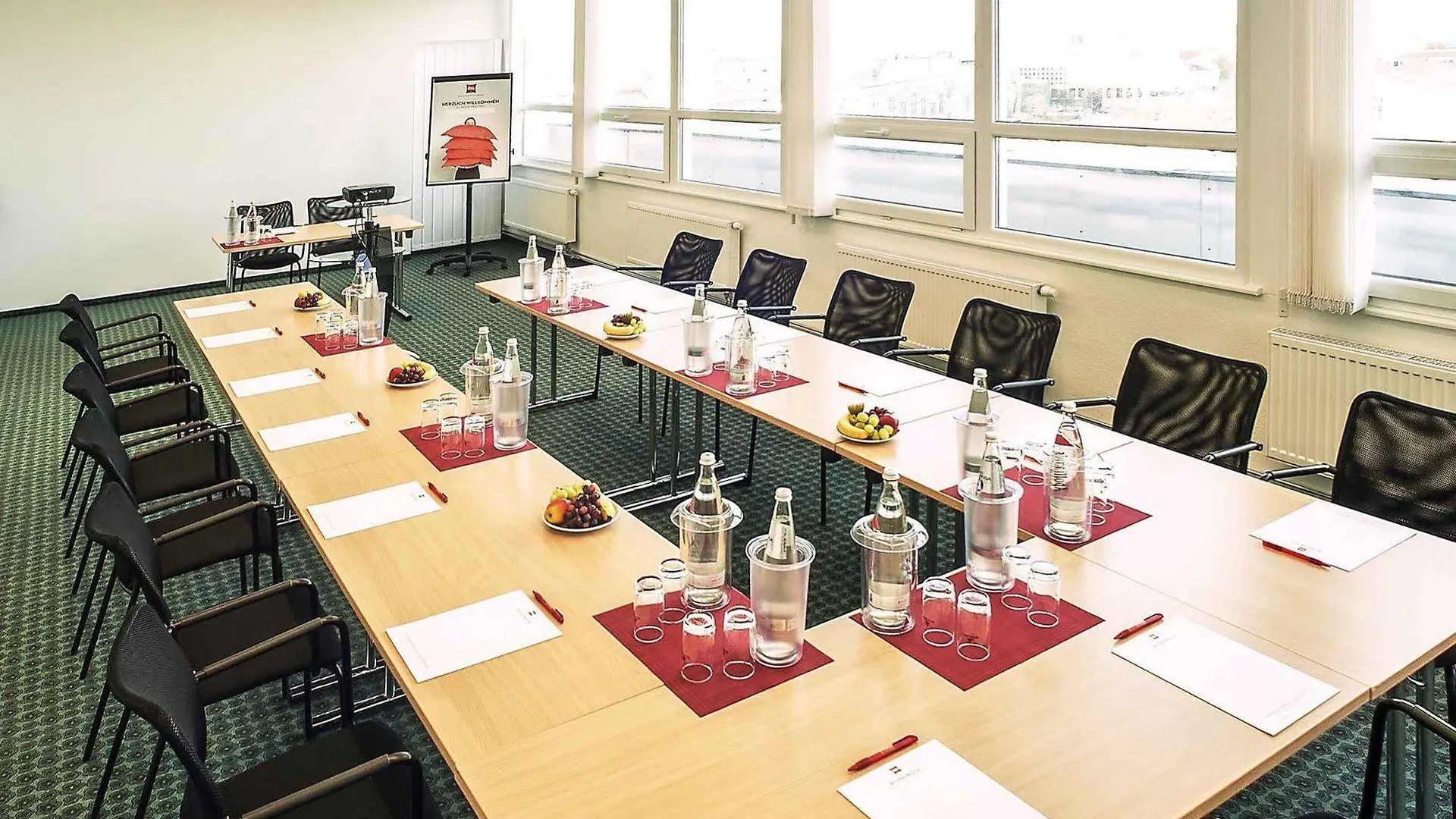Holiday Inn Express Dresden Zentrum By Ihg 3*,